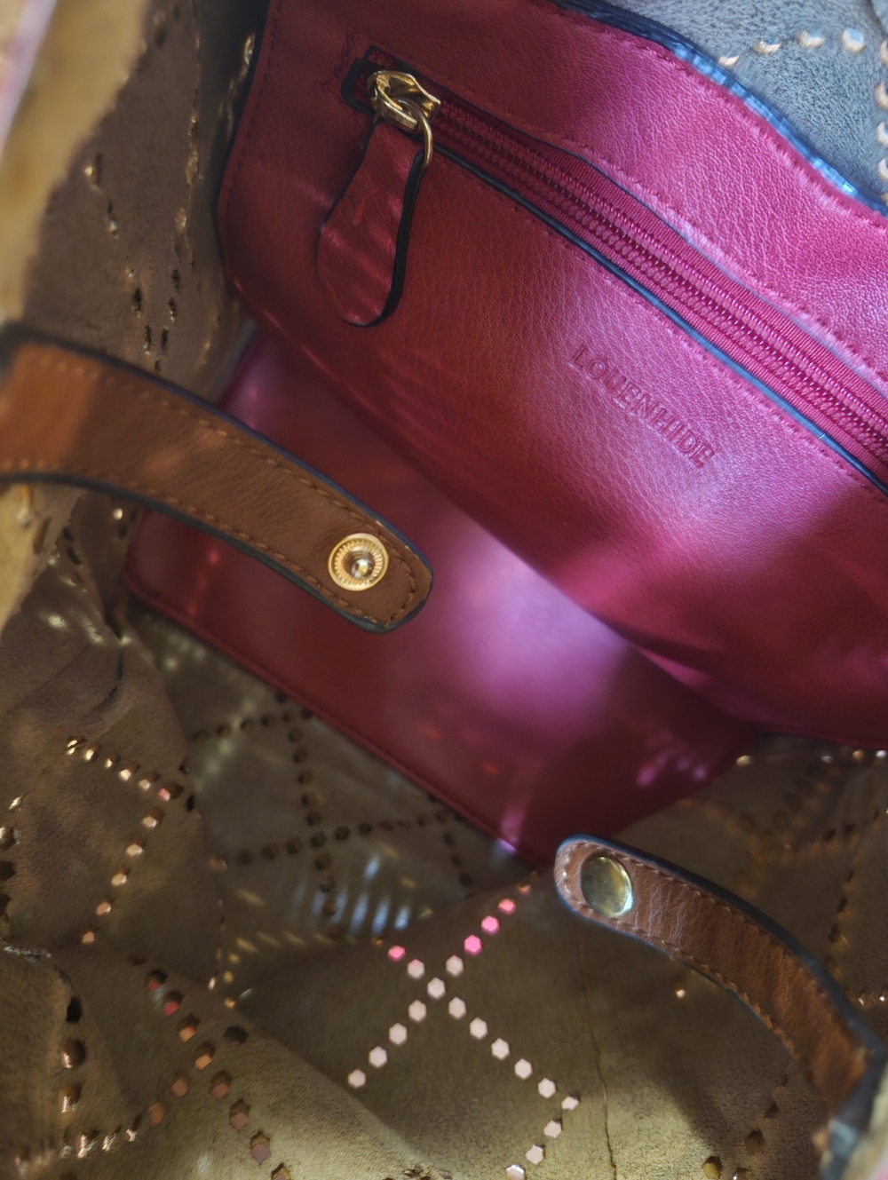 Louenhide Bermuda Handbag In Raspberry. - Picture 12 of 13